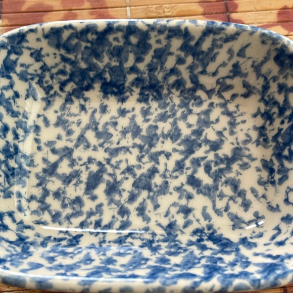 Henn workshop blue sponge ware. - Picture 2 of 6